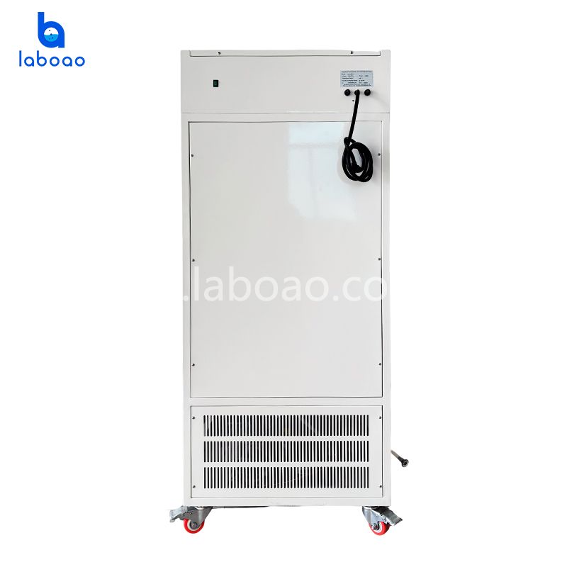 Сбалансированная камера с постоянной температурой и влажностью